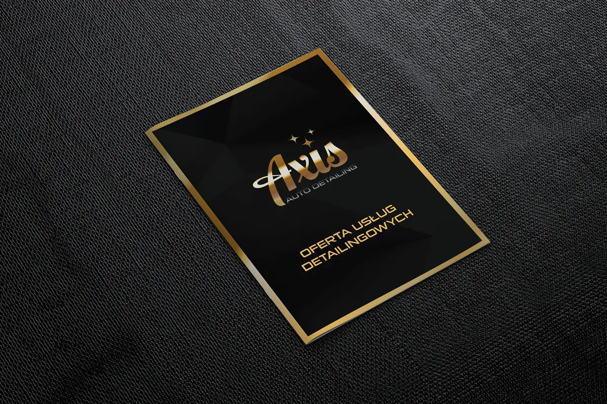 Axis Auto Detailing: czarna okładka katalogu ze złotą ramką, logo i napisem Oferta usług detailingowych