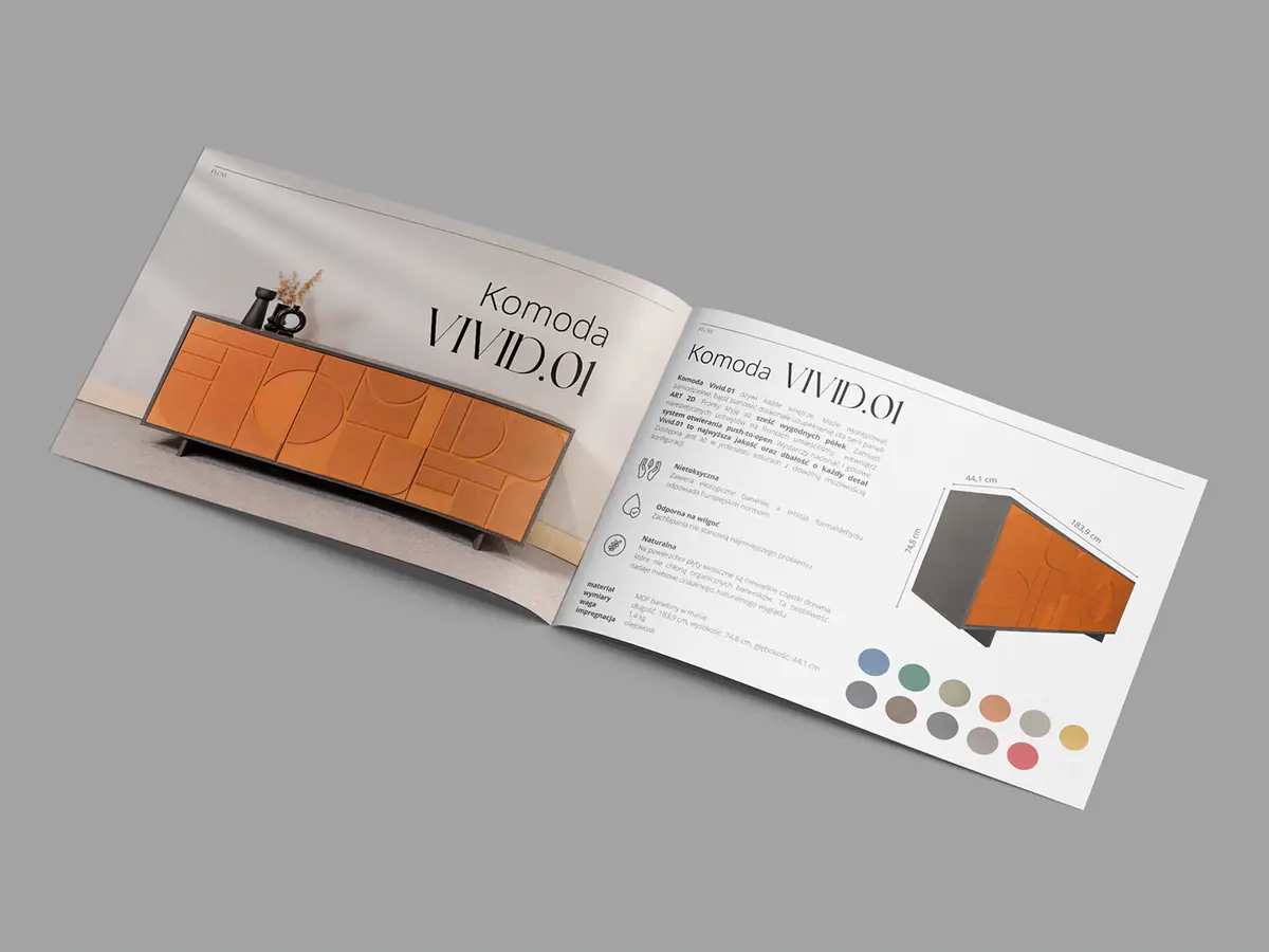 Quatro Wood: rozkładówka z pomarańczową komodą VIVID.01 o frontach z geometrycznym reliefem
