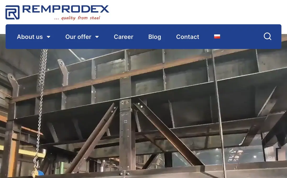 Remprodex: nagłówek strony z logo, niebieskim menu i zdjęciem stalowej konstrukcji w hali